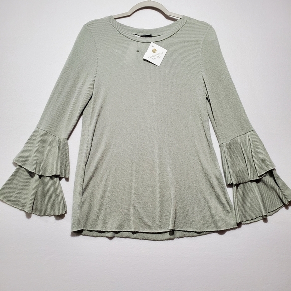 Beau Tissu Womens Sweater Size Medium Ruffle Sleeve Sweater‎ Sage Green BOHO - Picture 1 of 10